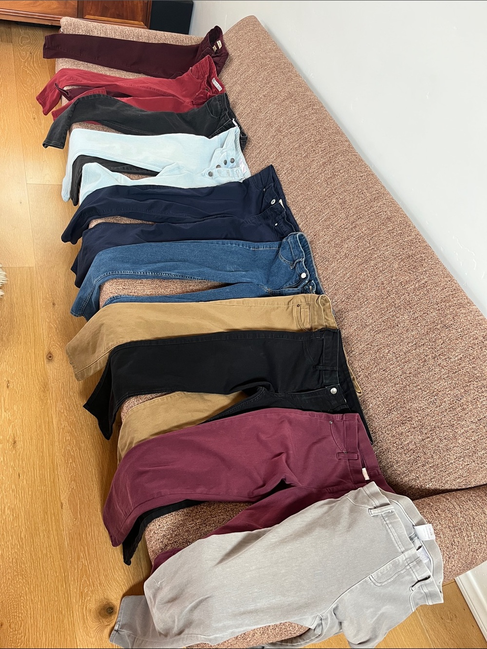 Lot of 10 Pairs of Skinny Jeans in Multiple Colors